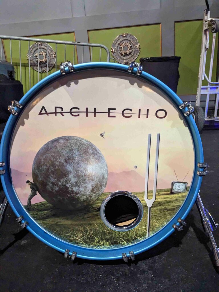 Arch EchoのAdam B.とRichieからビデオメッセージ！